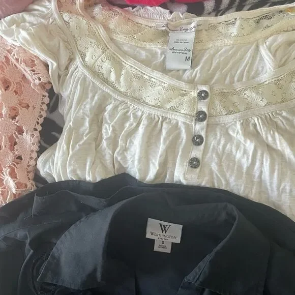 MEGA bundle women’s clothing tops sweaters camis blouses mystery reseller box - Picture 7 of 16